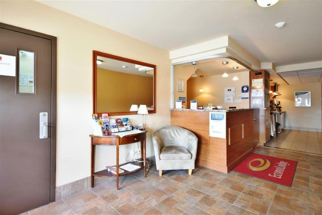 Econo Lodge Cabano Exteriör bild