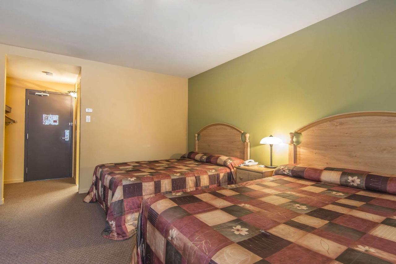 Econo Lodge Cabano Exteriör bild